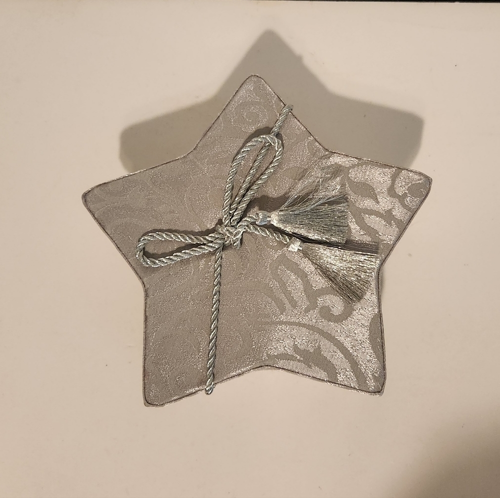 Brand New PartyLite Platinum Star Box and Glass Votive